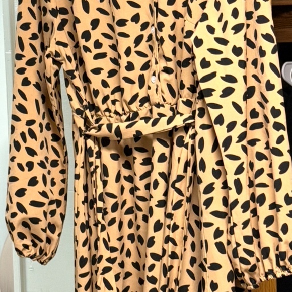 Dress - Picture 1 of 2